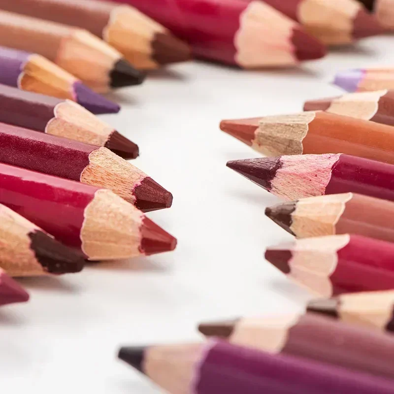 Colored Lip Liner Pencil Black - огляд і ціна Beauty Flower Makeup